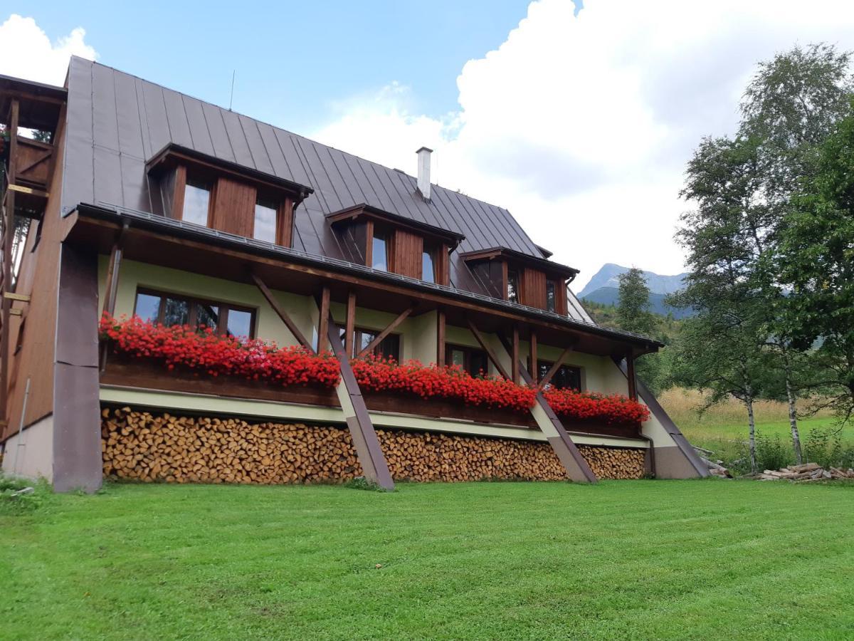 Appartamento Tri Studnicky Sprava Tanapu Vysoké Tatry Esterno foto